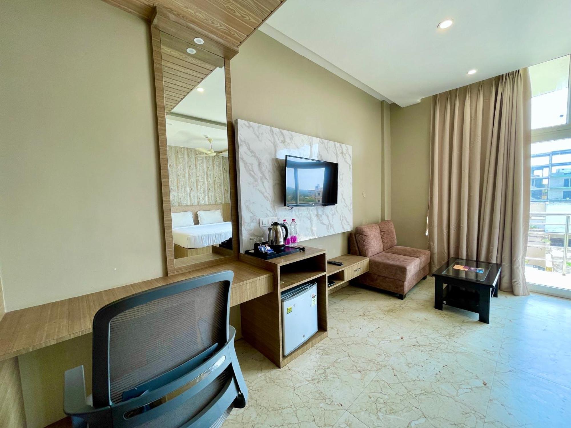 Hotel Tbs In Puri Εξωτερικό φωτογραφία