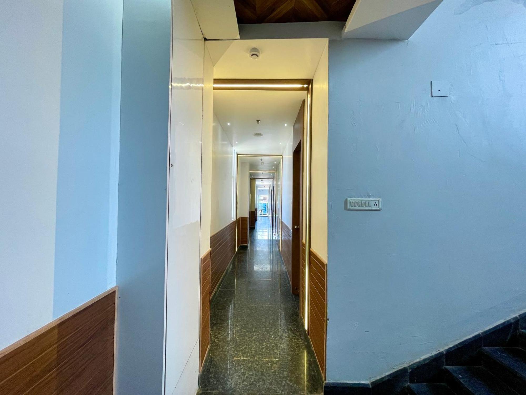 Hotel Tbs In Puri Εξωτερικό φωτογραφία