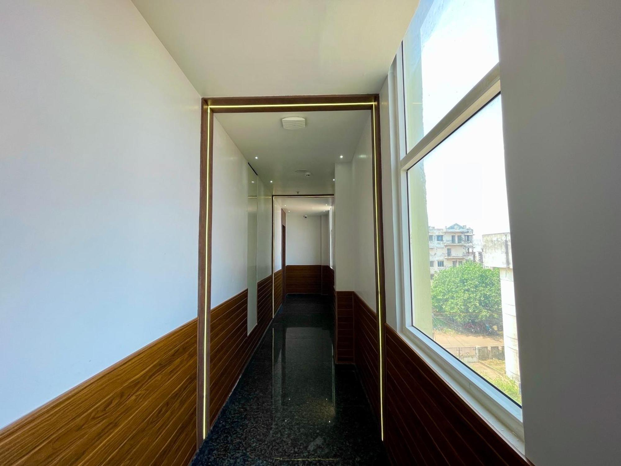 Hotel Tbs In Puri Εξωτερικό φωτογραφία